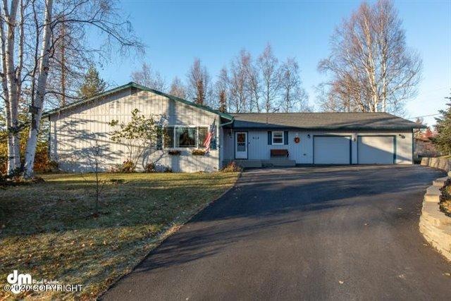 16-Exterior Front MS_1812