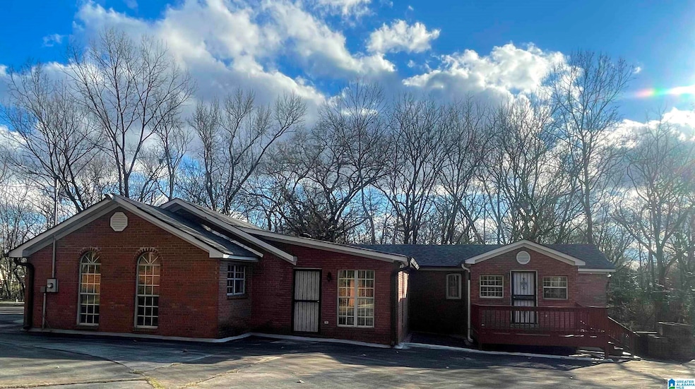 613 Sheridan Rd, Birmingham, AL 35214 - photo 1