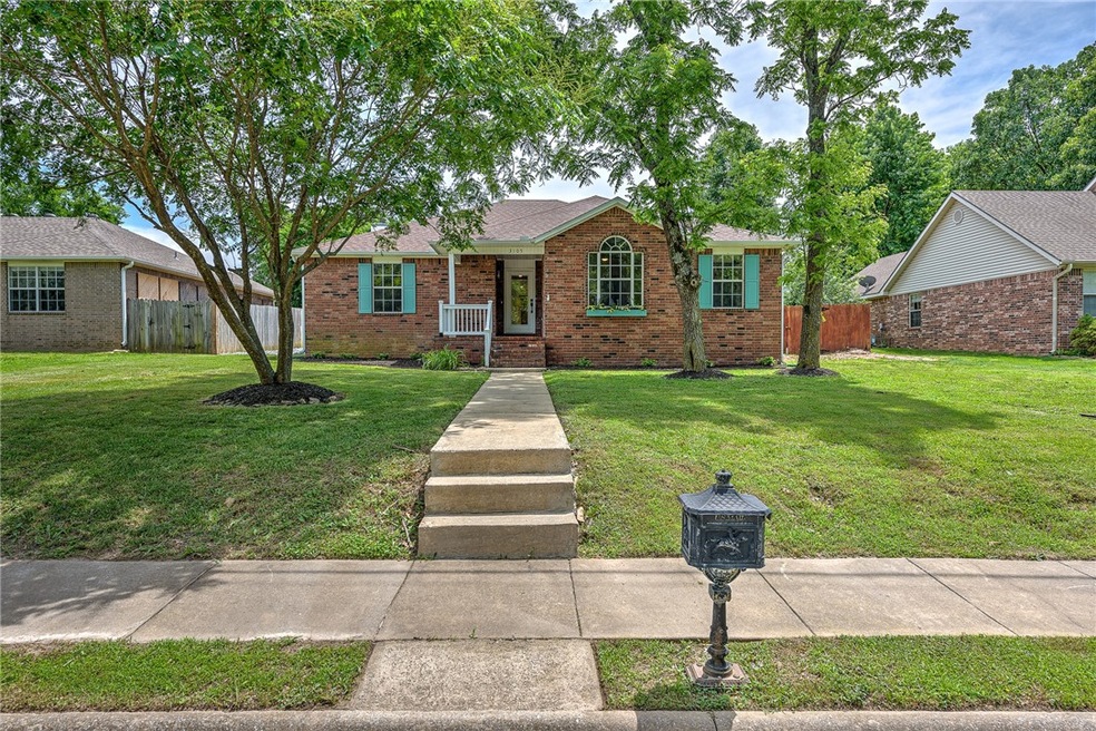 3105 NW 3rd St, Bentonville, AR 72712 - photo 1