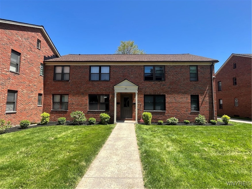 3901 Main St. 5D Secure keyless entry