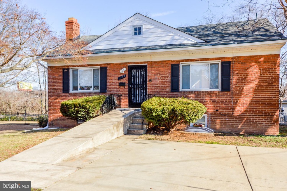2712 Hawthorne Terrace, Hyattsville, MD 20785 - photo 1