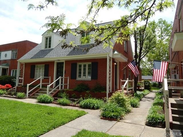 How cute is this?  The condo for sale is Unit B on