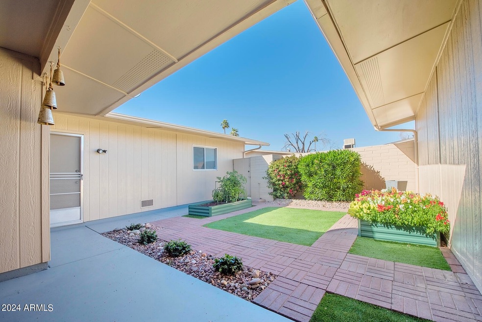 17013 N Pinion Ln, Sun City, AZ 85373 - photo 1