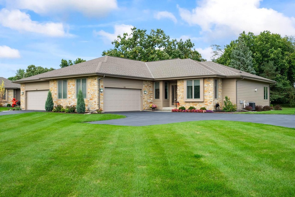 1004 Pinegrove Ct, Hartland - HDR-1
