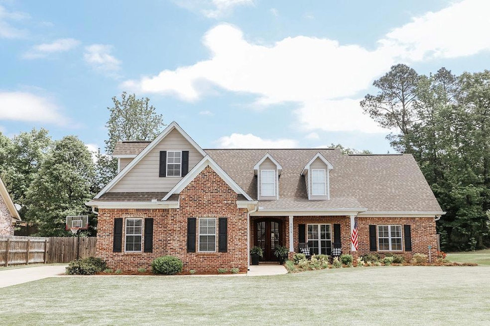 1019 Scarlet Dr, Oxford, MS 38655 - photo 1