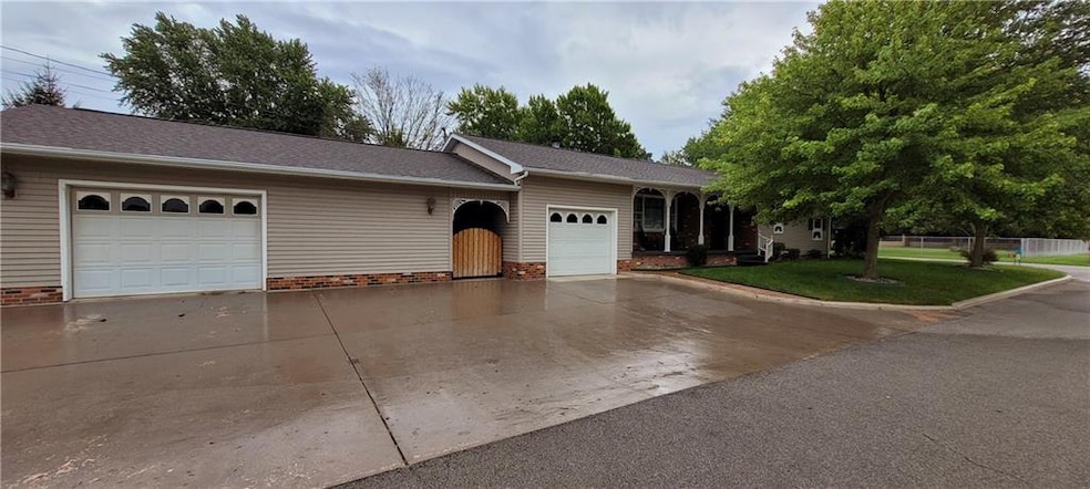 1202 7th St, Covington, IN 47932 - photo 1