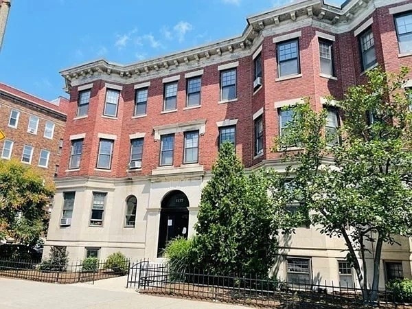 1177 Commonwealth Ave unit 8, Allston, MA 02134 - photo 1