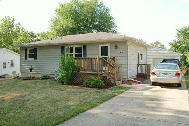 611 Scandia Ave, Des Moines, IA 50315 - photo 1