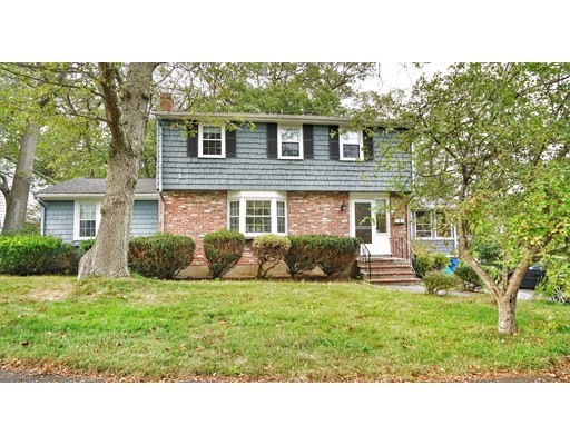 4 Robert Arey Dr, Randolph, MA 02368 - photo 1