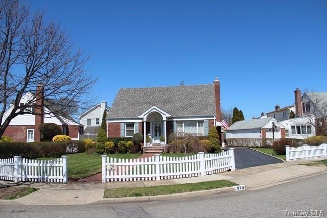 970 Center Dr, Franklin Square, NY 11010 - photo 1