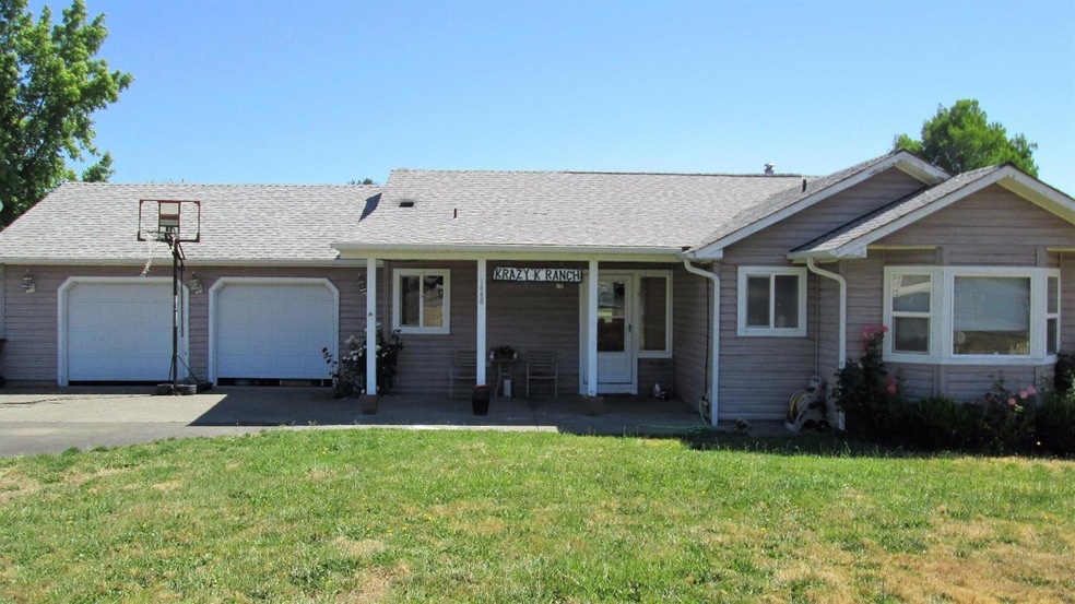 1448 Lonnon Rd, Grants Pass, OR 97527 - photo 1