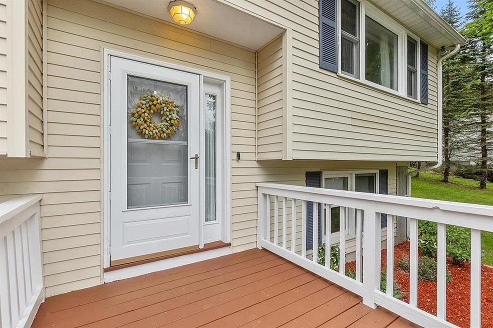 150 N Shore Rd, Derry, NH 03038 - photo 1