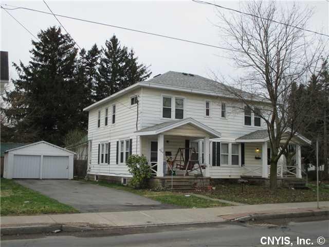 Exterior Front. Excellent Curb Appeal...Nice Corne
