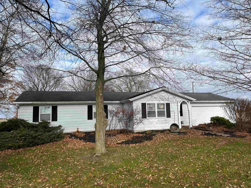 6747 W State Road 218-1, Bluffton, IN 46714 - photo 1