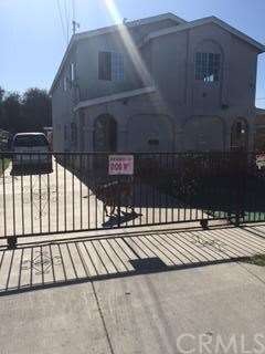 11733 Slater St, Los Angeles, CA 90059 - photo 1