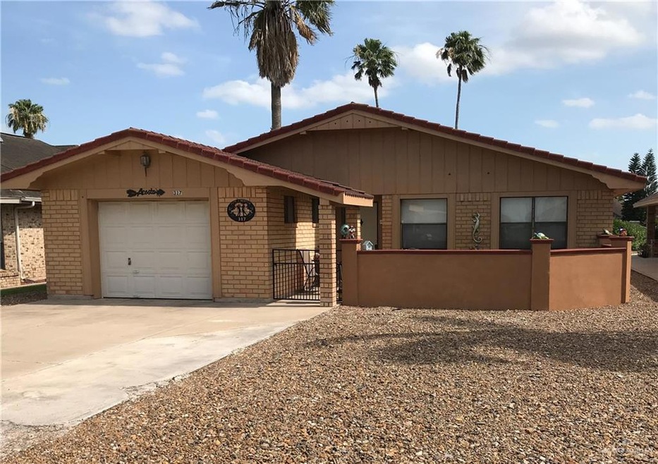 317 Diana Dr, Alamo, TX 78516 - photo 1