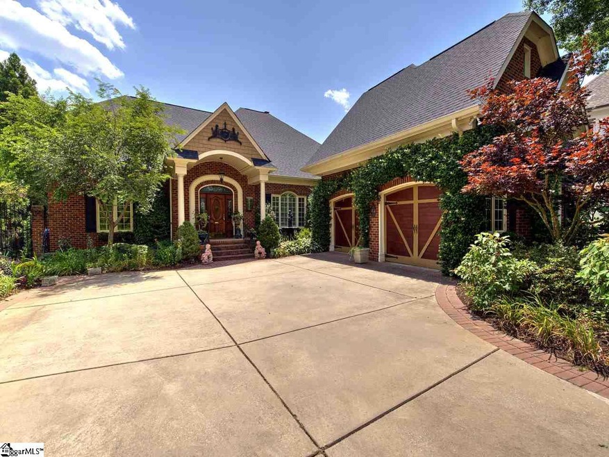106 Latour Way