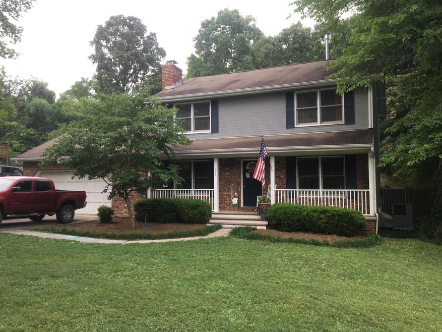 927 Sherry Cir, Hixson, TN 37343 - photo 1