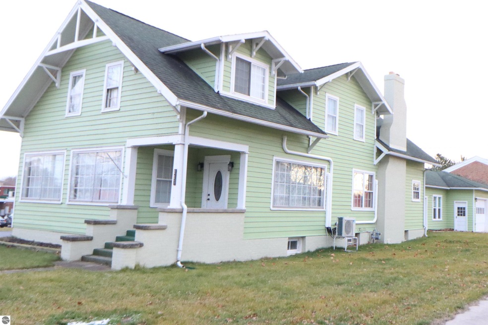 117 W River Rd, Oscoda, MI 48750 - photo 1