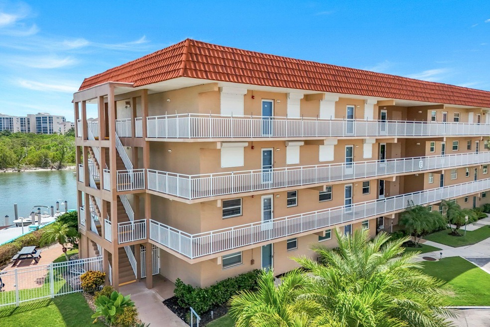 1208 Edington Pl #E-204, Marco Island, F