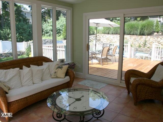 143 Ferncliff Rd, Fairfield, CT 06825 - photo 1