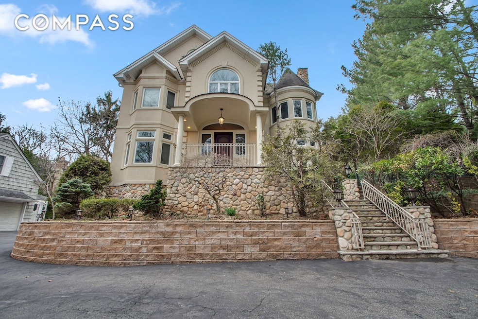 For Sale $1,950,000 • Co-Listing Agent