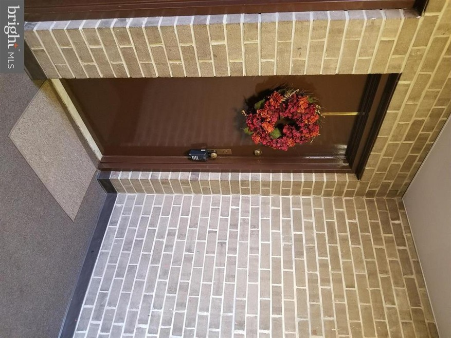 7583 Margate Ct unit 202, Manassas, VA 20109 - photo 1