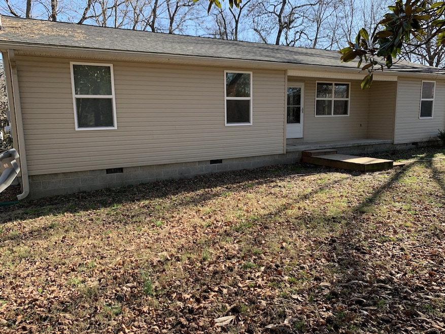 719 Mill St, Manchester, TN 37355 - photo 1