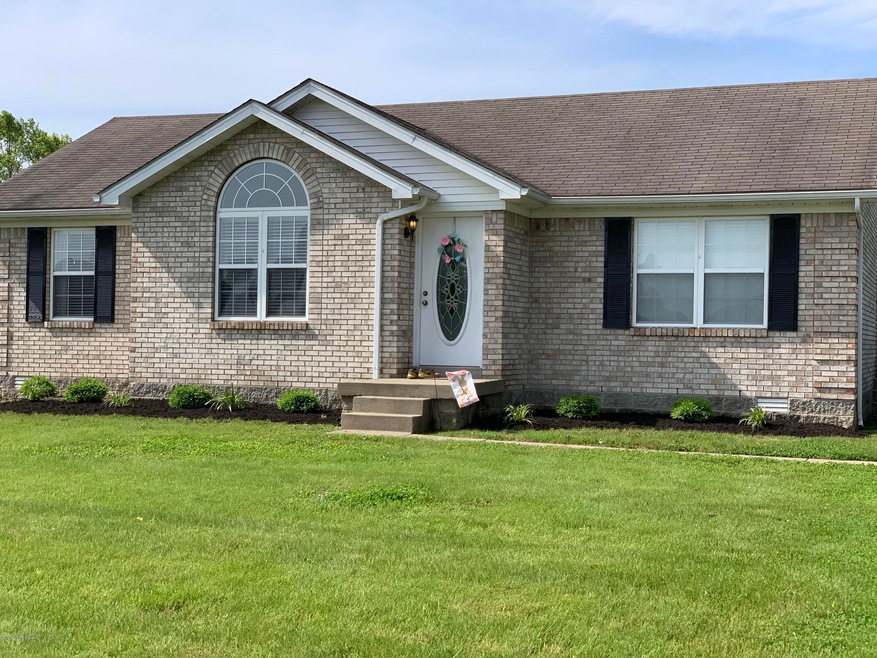 419 Forest Ridge Dr, Mount Washington, KY 40047 - photo 1