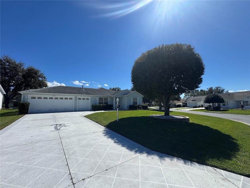 2757 Plainridge Loop, The Villages, FL 32162 - photo 1