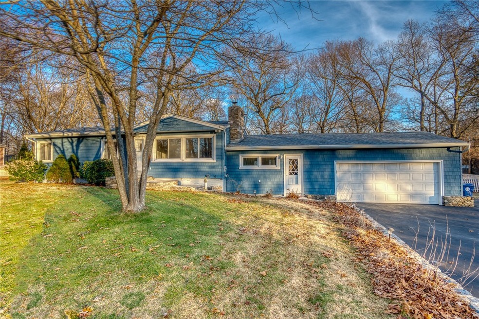 174 Spring Grove Ave, Warwick, RI 02889 - photo 1