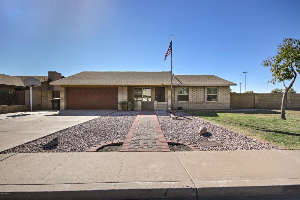 3213 E Emerald Cir-1