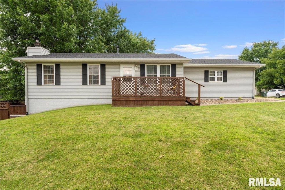 2303 W 57th St, Davenport, IA 52806 - photo 1