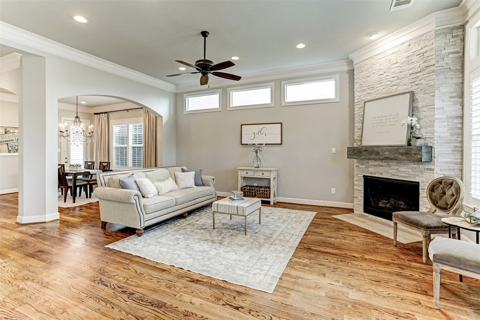 1631 Du Barry Ln, Houston, TX 77018 - photo 1