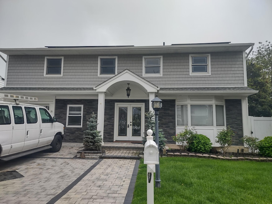 Sold $1,100,000 • Co-Listing Agent