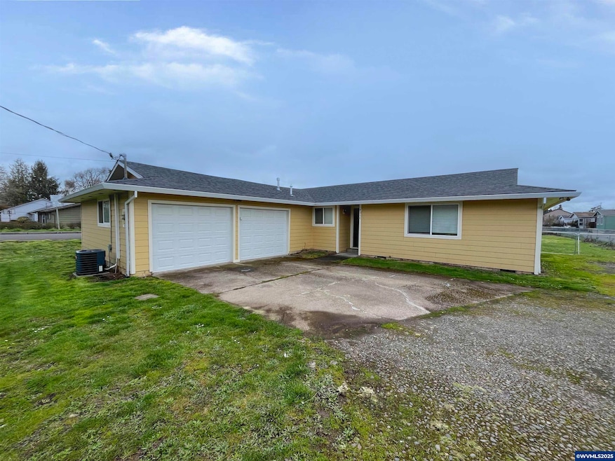 4360 Monroe Ave NE, Salem, OR 97301 - photo 1