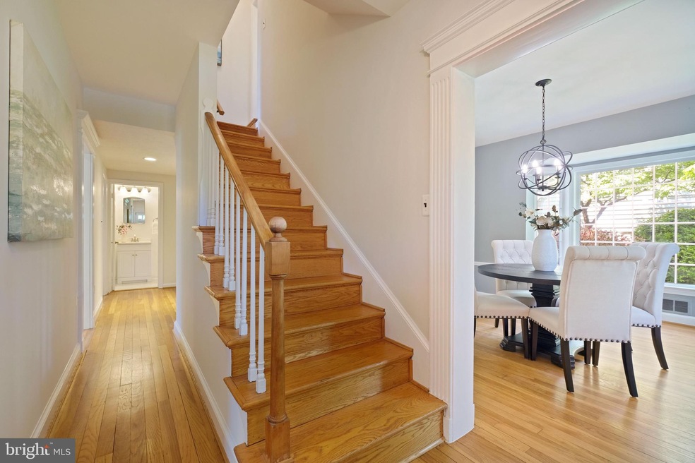 11112 Ardwick Dr, Rockville, MD 20852 - photo 1