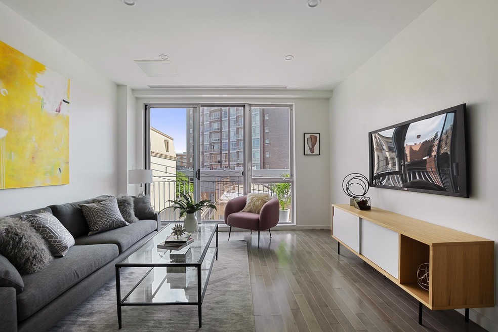 unlisted-address, Queens, NY 11106 - photo 1