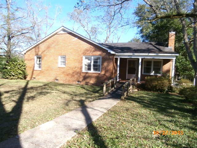 300 S Shadowlawn Dr, Albany, GA 31707 - photo 1