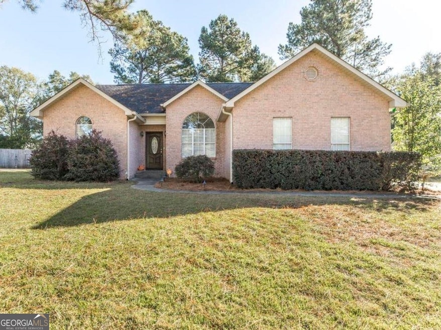 201 Gleneagle Dr, Byron, GA 31008 - photo 1