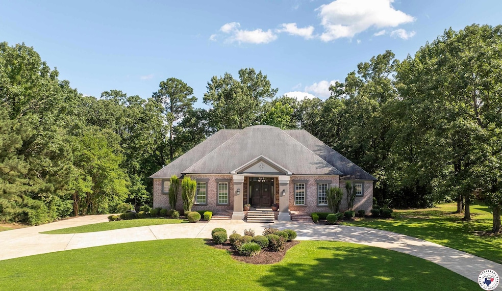 For Sale $795,900