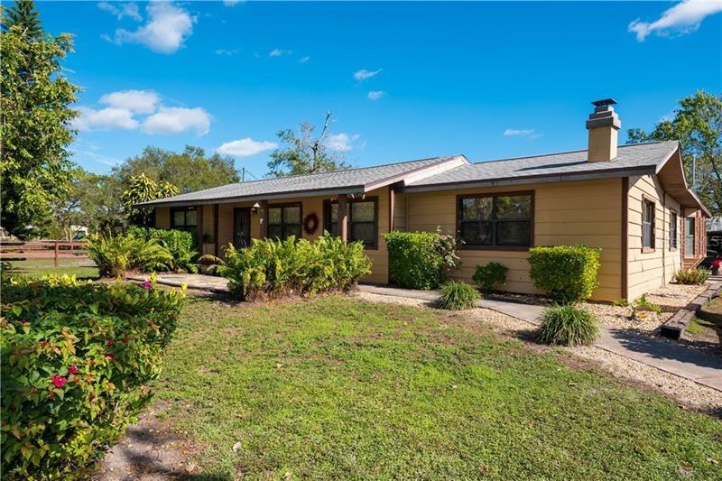 5737 Churchill Downs Rd, Sarasota, FL 34241 - photo 1