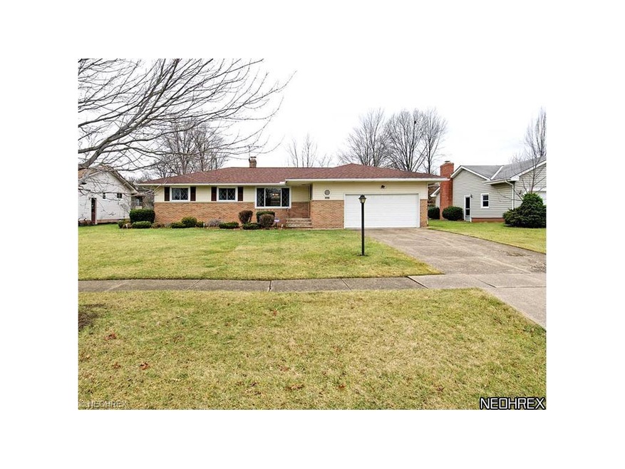 1,663-sqft Indian Creek ranch. 80'x153' 0.28-acre 