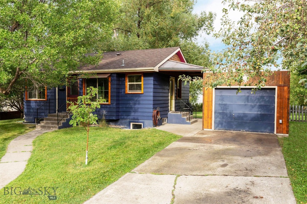 Welcome home to 434 N 4th Ave!