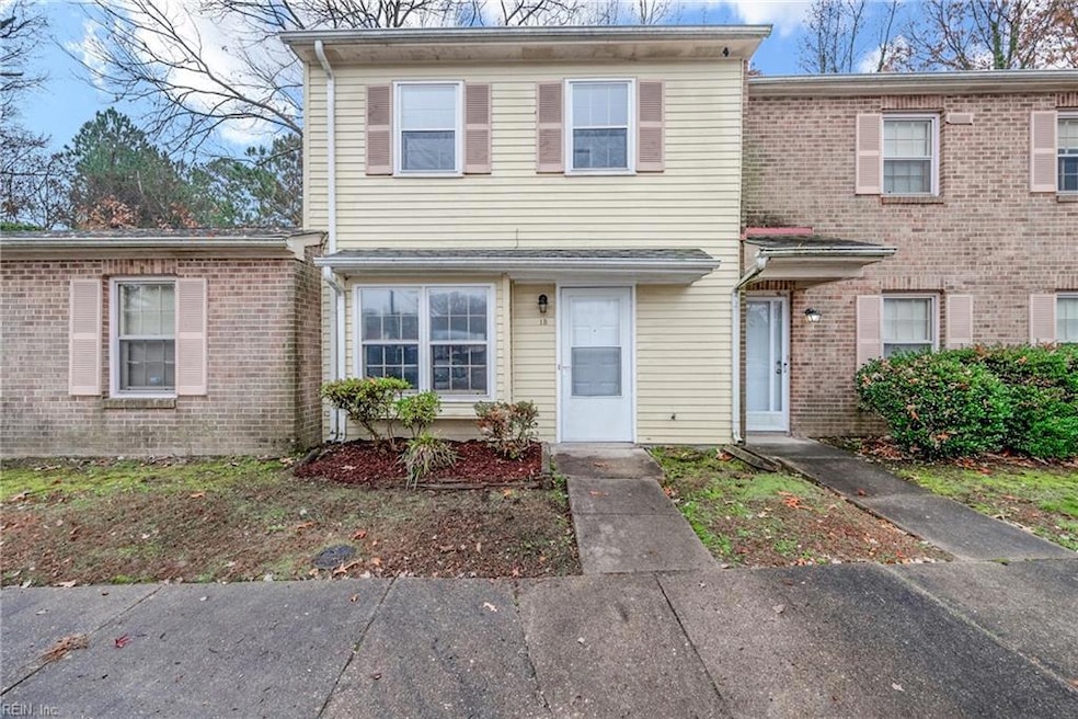 1 Penn Cir unit B, Newport News, VA 23606 - photo 1