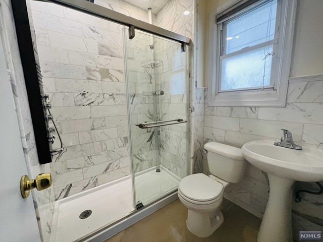 14 Pleasant Ave unit 2 Fl, Clifton, NJ 07013 - photo 1