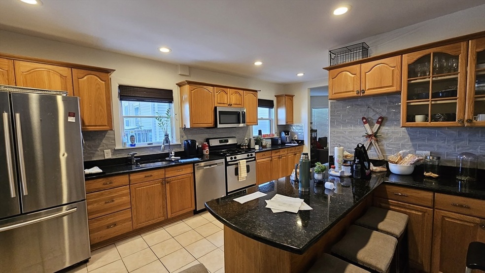 757 Summer St unit 1, Lynn, MA 01905 - photo 1