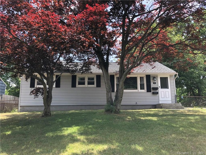 ADORABLE 3 BEDROOM RANCH IN A PLEASANT, QUIET NEIG