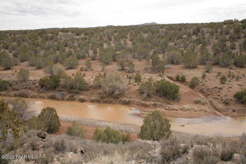 118 Juniperwood Ranch, Ash Fork, AZ 86320 - photo 1
