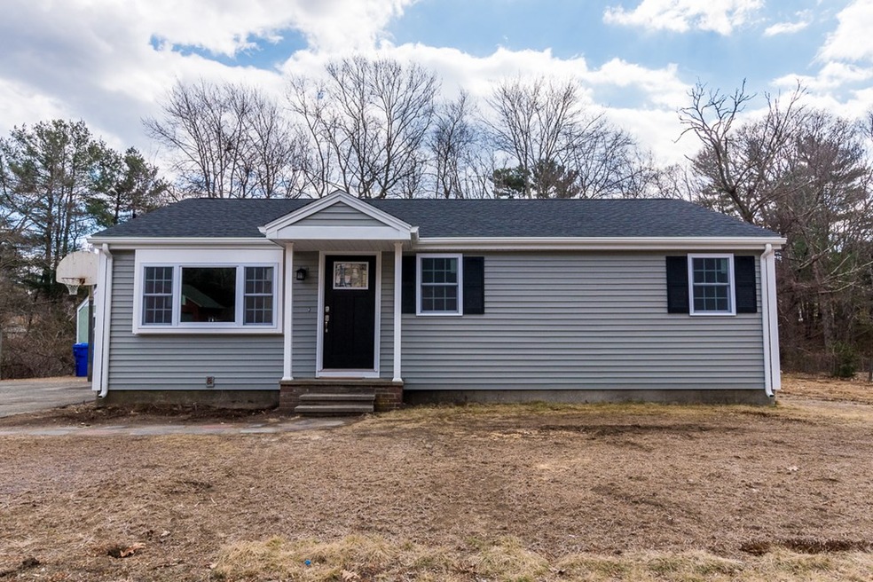 62 Edgehill Rd, Taunton, MA 02780 - photo 1